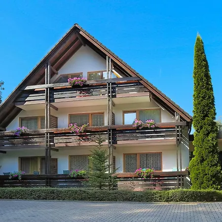 Am Tannenweg Apartment *