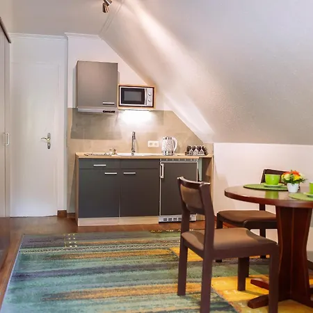 Am Tannenweg Apartment *