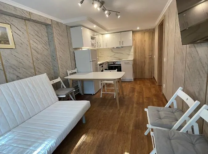 Am Tannenweg * بادنويلر